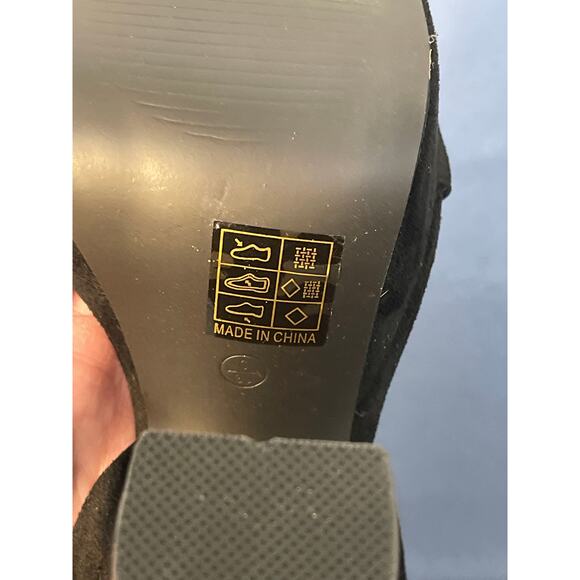 Nasty Gal Lace Up Open Toe Velvet Platform Pumps Color Black Size 8 Pre-Owned - Picture 11 of 16